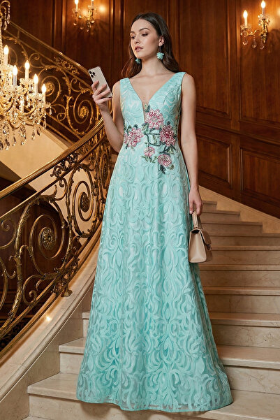 Neva Style Rochie de seară mentă cu detalii florale 7626MINT