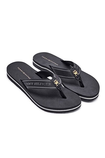 Tommy Hilfiger صندل شاطئي أسود بحزام شبكي