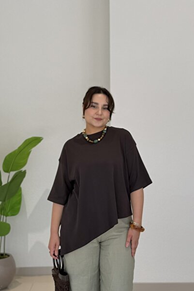 CHUL Plus Size Women's Asymmetric Cut Short Sleeve Blouse - Brown