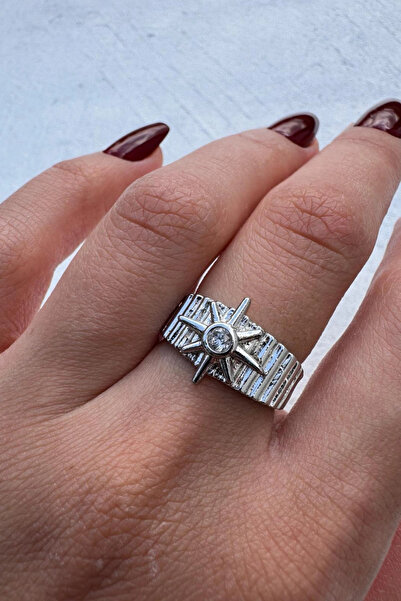 Leo'Stone Zircon Stone Pole Star Design Adjustable Women's Steel Ring