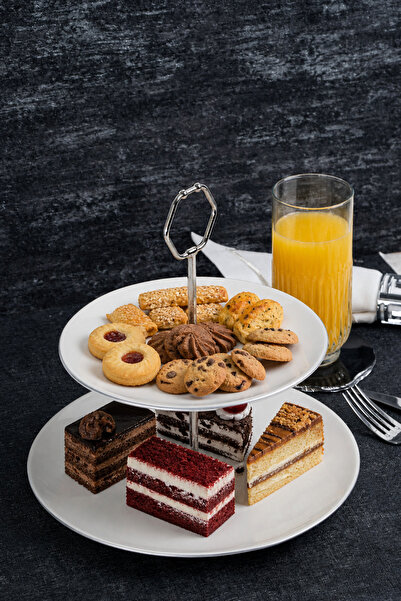 Heda Porselen Hayal Platinum Gilded 2-Tier Porcelain Cookie Holder and Presen...