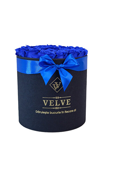 velve Aranjament floral Radiance cu 25 trandafiri de sapun in cutie cilindric...