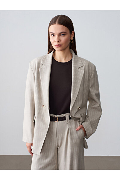 Dilvin 60803 Λεπτομερές μπλέιζερ με πλαϊνά κουμπιά-πέτρα