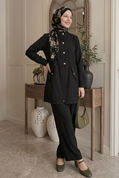 InStyle Μαύρο κοστούμι με κουμπιά, λεπτομέρεια στο καπάκι και το σακάκι