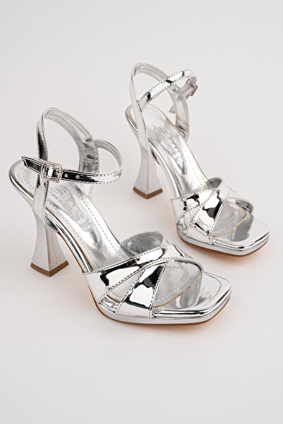 SOFT JAZZ Γυναικεία παπούτσια με τακούνι και πλατφόρμα με χιαστί λουράκια