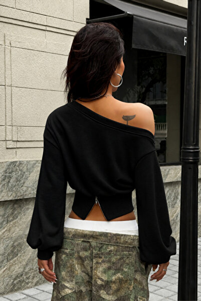 Tarz Cool Women's Asymmetrical Collar Crop Sweatshirt with Off-The-Shoulder D...