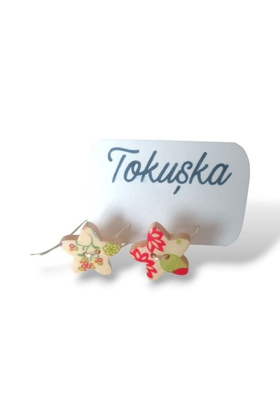 Tokuşka أقراط خشبية على شكل نجمة مزدوجة مطبوعة بنمط زهرة مع أزرار متدلية