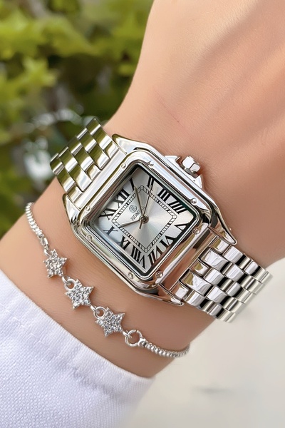 Homies Women's Wristwatch - Adjustable Steel Band - Comes with a Bracelet Gift