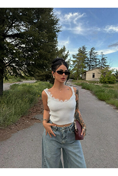 kırmızı butiks White Laced Knitwear Athlete