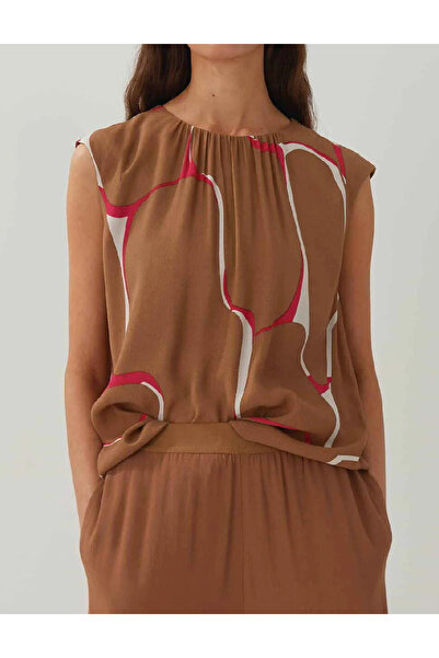 Evendi Bluza, Maro