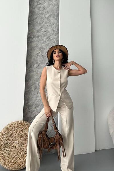 Jaglion New Season Premium Quality Gold Buttoned Vest Suit