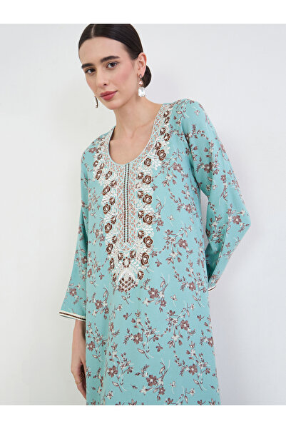 Amirah By Styli Blue Floral Print Embroidered Jalabiya
