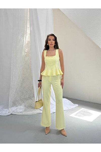 LE CARAMBOLE Women's Yellow Square Collar Blouse and Trousers Two-Piece Set