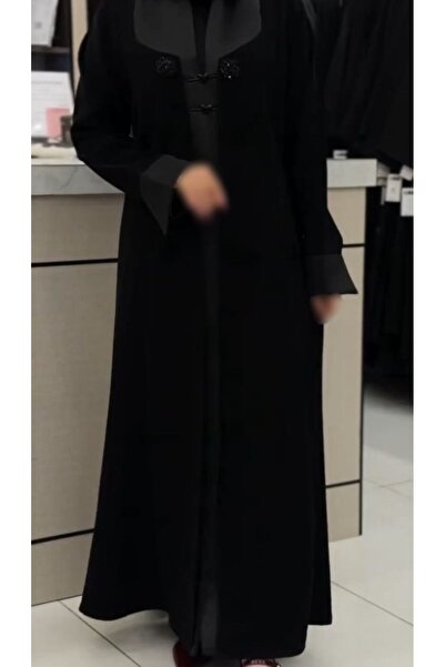 Rosana عباية نيرمين, عباية بتصميم هادئ بلمسة رمادية فاخرة