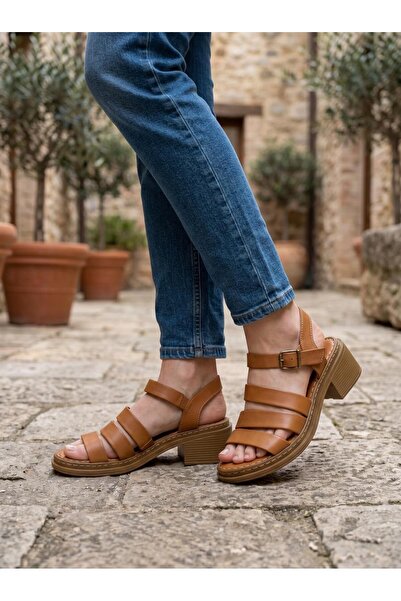 İYİSİNDEN SHOES صنادل نسائية من الجلد الطبيعي لتقويم العظام - صنادل أنيقة ومر...