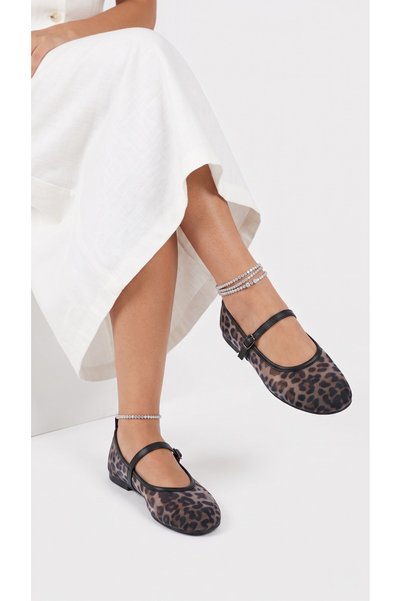 SHOELUKS Leopard Patterned Black Women's Ballerinas