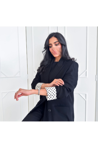 Moni White Dot Black