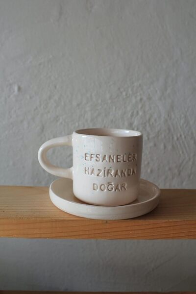 Yıldızan طقم فناجين قهوة سيراميك من تامغون، مع كتابة "الأساطير تولد في هذا ال...