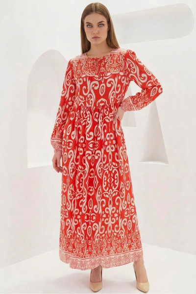 buğrahayalin Women's Round Neck Gathered Floral Patterned Viscose Red Dress
