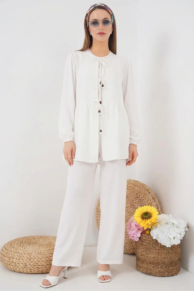 buğrahayalin Women's Round Neck Front Lace-Up White Two-Piece Set