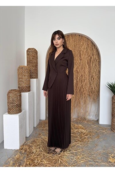 Caddebostan Moda Stylish Midi Dress with Blazer Collar and Pleated Detail