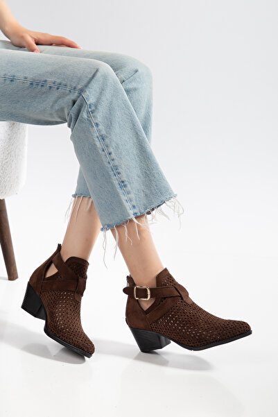 MS SUGAR SHOES Elegant and Comfortable: Colorful Summer Heels with Buckle Detail