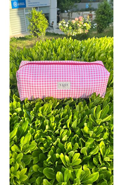 Yare Atelier Pink Gingham Patterned Airwrap Hair Straightener Carrying Case, ...