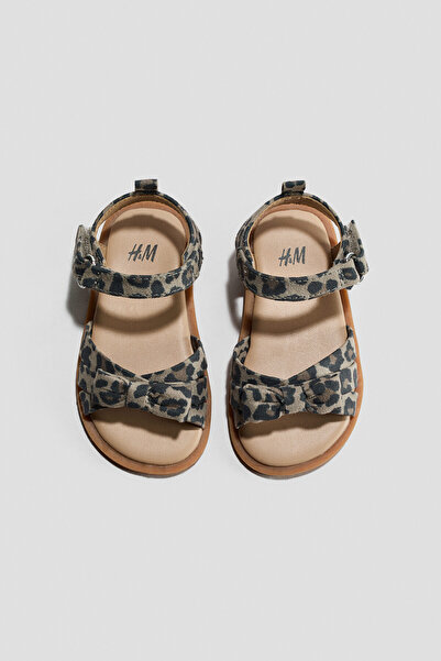 H&M Aplikeli ve Atkılı Sandalet