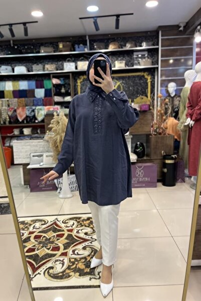 behrem Collar Flower Detailed Tunic
