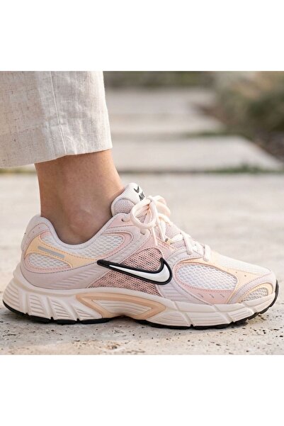 Nike Spor Ayakkabı V5 Rnr Günlük Sneaker Kadın Ayakkabı