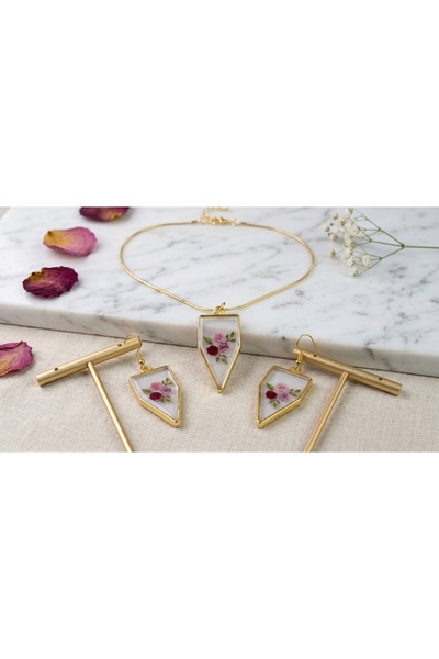 robel Rosé Elegance Floral Jewelry Set Delicate Beauty Inspired by Blooming R...