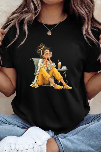 Sarah's Boutique Women's T-shirt – 100% cotton – Cafe Chair