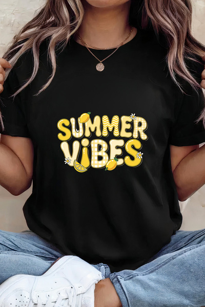 Sarah's Boutique Women's T-shirt – 100% cotton – Sunny Vibes
