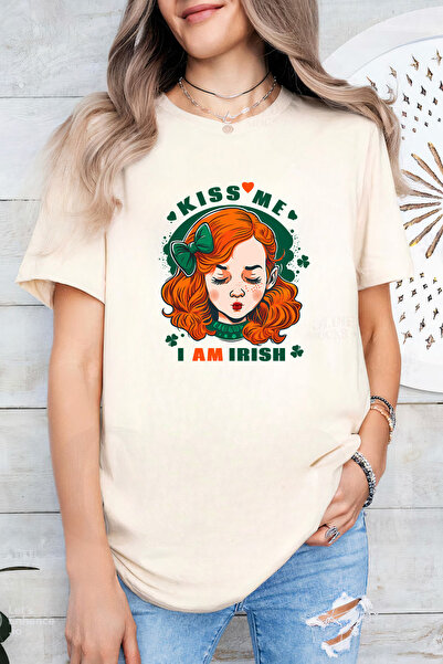 Sarah's Boutique Women's T-shirt – 100% cotton – Irish Girl