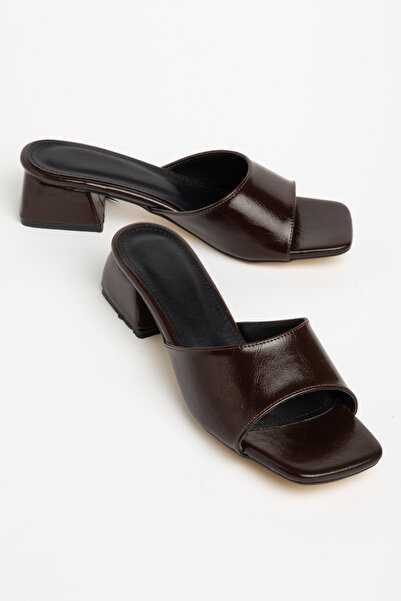 YUUN River Band-Strapped Thick-Heeled Slippers