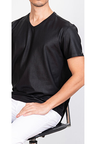 Mondo Yılan Derisi Baskılı Siyah T-Shirt