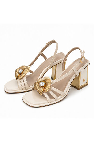 PATRON SHOES صندل نسائي بكعب سميك مع إكسسوارات من حجر الزهرة - حذاء أنيق بحزا...