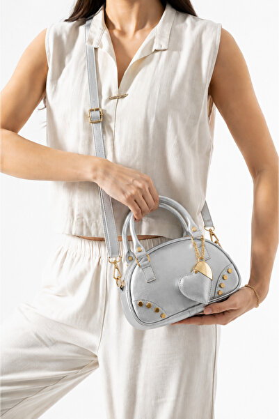 cocy-col Astra Model Kalp Charmli Silver (Silver) Women's Hand and Shoulder Bag