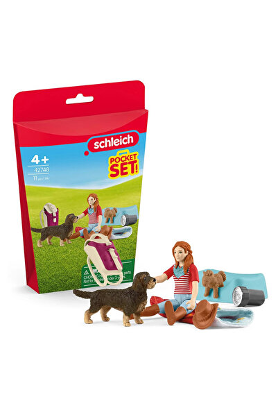 SCHLEICH Clubul Equestru - Cazare la Hannah