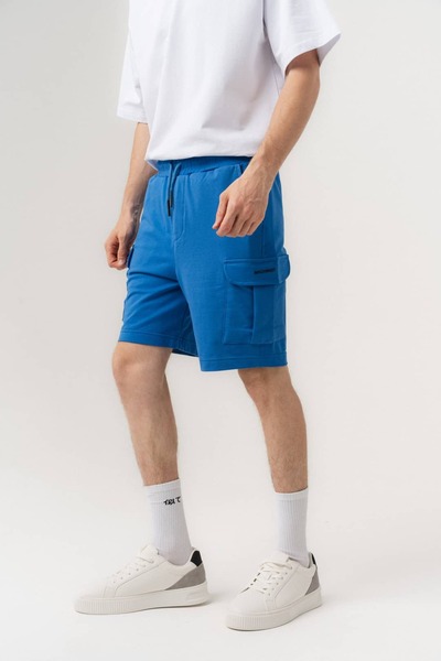 go gang own Mach Pocket Shorts with Elastic Waist and Cargo Pocket Detail wit...