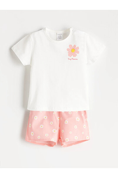 LC Waikiki Ecru Floral Baby Girl T-Shirt and Shorts 2-Piece