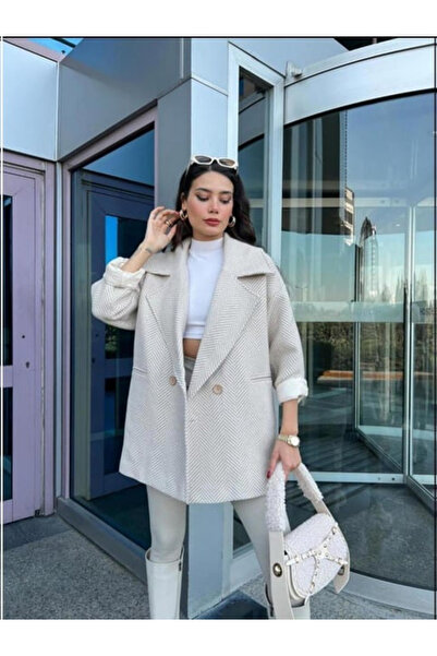 BellaVita Botuique Balıksırtı Desenli Oversize Ceket – Ekru