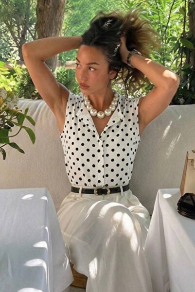 oshebu Women's Flat Collar Buttoned Blouse