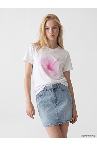 LC Waikiki Nevavm with a Difference Floral 100% Cotton Women's T-Shirt
