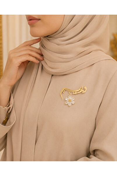 MorooJ Custom Name Brooch with Elegant Design – a Touch of Luxury to Enhance ...