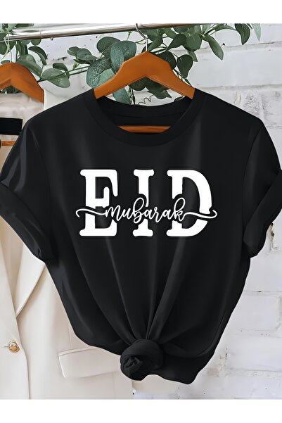 STITCHLY تي شيرت نسائي بأكمام قصيرة بتصميم عصري مزين بطباعة زهور وعبارة عيد م...
