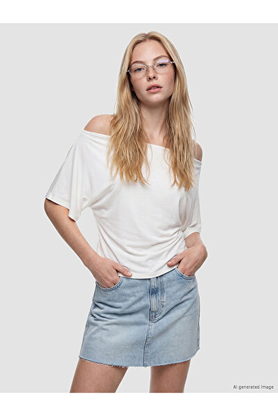 LC Waikiki Peak New Season Boat Neck Women's T-Shirt
