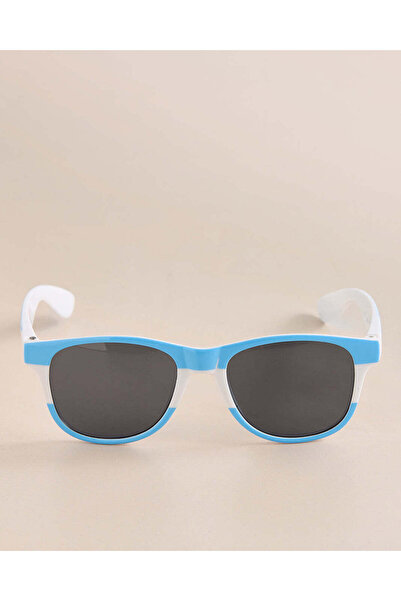 REDTAG نظارات شمسية للأولاد من فيفا باللونين الأزرق والأبيض من طراز Wayfarer ...