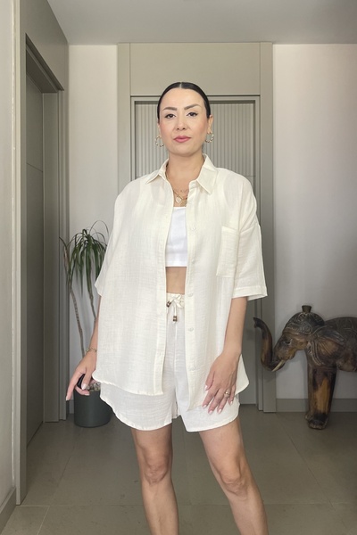 Butik Didem Sakinci Σετ πουκάμισο και σορτς από βαμβακερή μουσελίνα με απαλή υφή