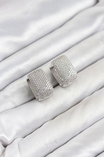 callerrons accessories أقراط نسائية فضية اللون مرصعة بالزركون بالكامل على شكل...